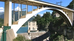 dscf2982_250_02